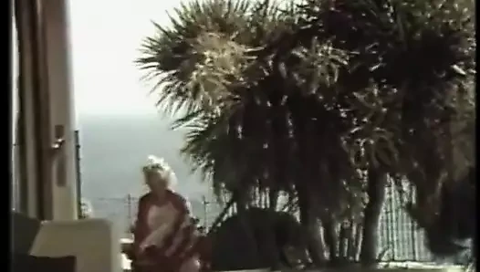 Olinka, aşk tanrıçası (1985)