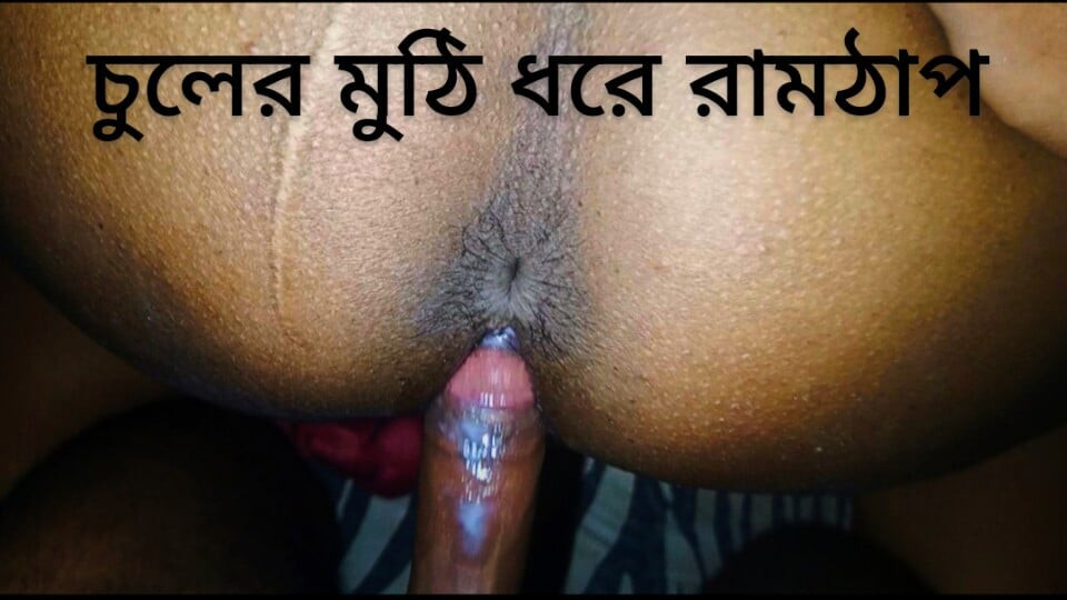 Bangladeşli kız sert sikiliyor, itaatkar orta yaşlı seksi kadın gırtlağına boşalana kadar yüzünü siktiriyor