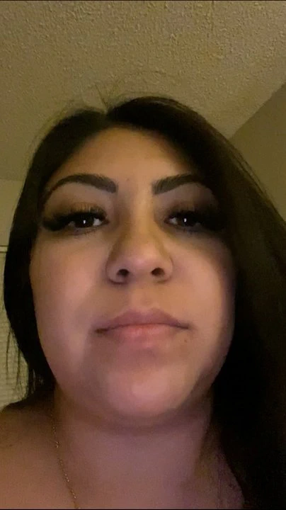 Forbiddenmilf seksi vücudumu gösteriyor