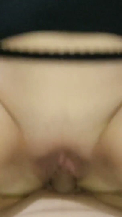 Olgun milf anne tüm deliklerde becerdin pov - amatör latin milf kıçını ve kediyi seviyor | Klip 1