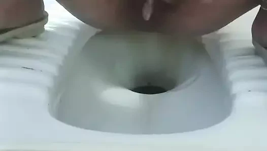 Parmağını sok ve suyu boşalt