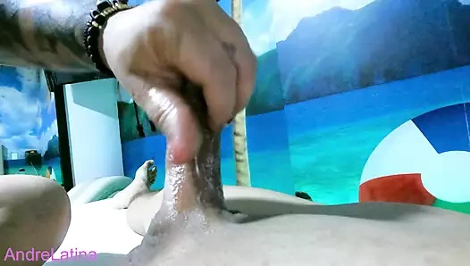 Spermini çıkarmasına yardım etmek istedi.