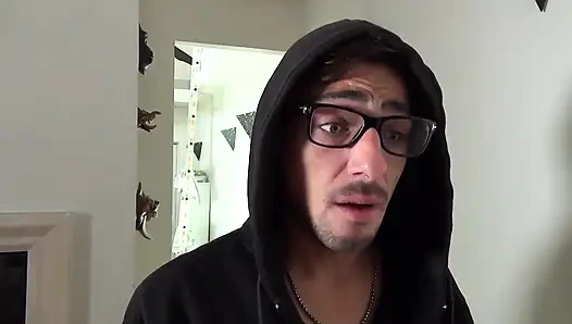 Nick Spears Thiago Monte'nin ellerinde