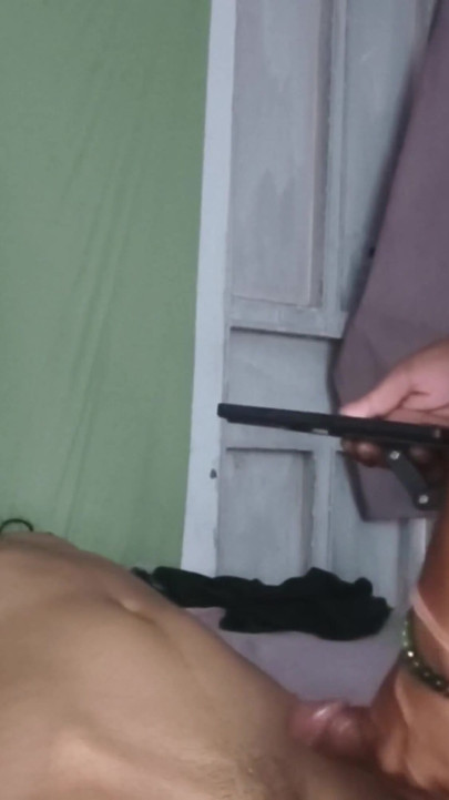 Hintli ateşli üvey erkek kardeş ve 19 yaşındaki üvey kız kardeş | Klip 2