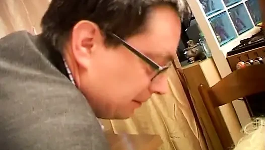 Karım senin kölen... ne istersen yapabilirsin... Her şeyi!!!