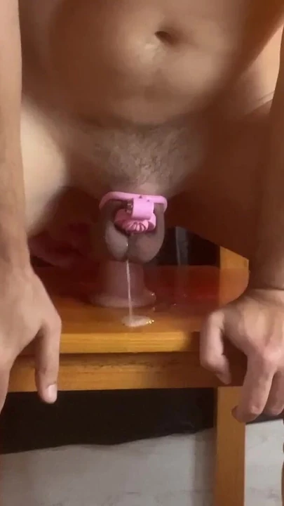 Sert bekaret amcık eğitimi ve derin anal orgazm | Klip 1