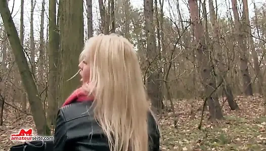 Elysia18 ve arkadaşlarıyla heyecan verici amatör derleme