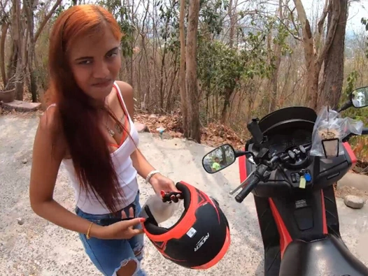 Asya amatör kız arkadaş berbat ve sikikleri üzerinde kamera sonra görüş görme