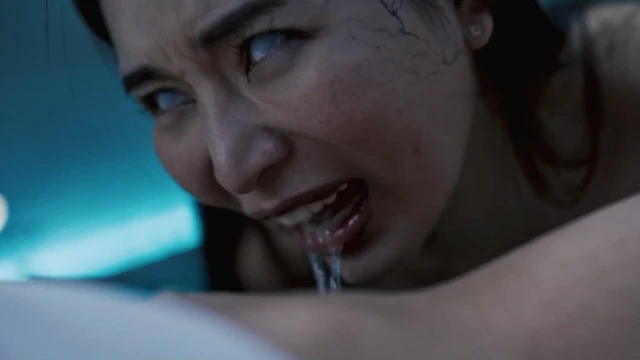 Преобразование больницы-паразита - шлюховатая медсестра получает засаду возбужденной инфицированной азиатской пациенткой