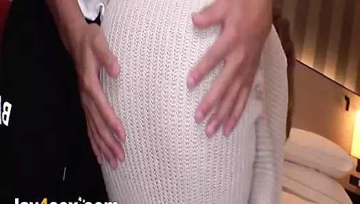 Büyük memeli Raika sert sikiş festivalinde hepsini alıyor. Harika sürtük!