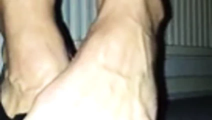 Seksi topuklu güzel kemerli ayaklar