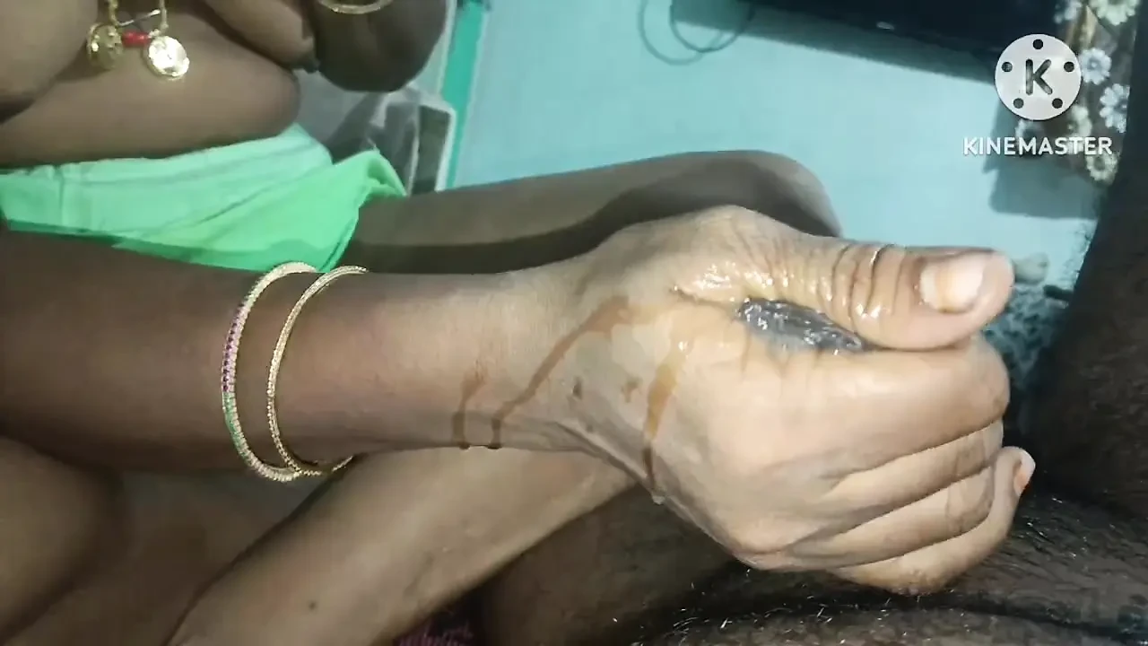 Hai Indian Desi village couples wife soking hasbend coke