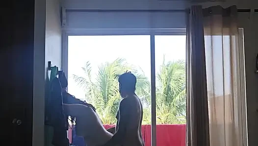 Tatilde otel penceresinden başladık