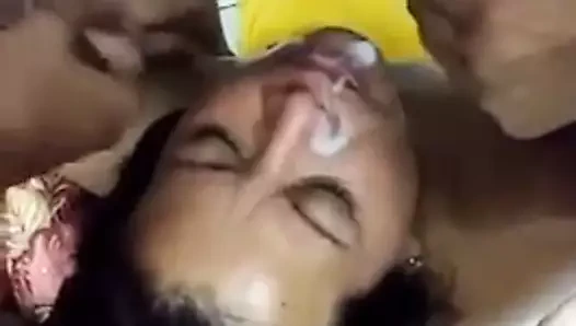 MI MUJER ME DEJA SI NO LA DEJO COGE CON NEGROS GRUPALES