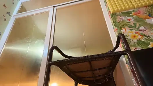 Biraz osuruk ve tuvalet kağıdı amcık silme ile işeme derlemesi