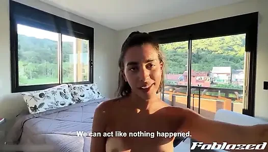 Kocamın en iyi arkadaşı beni büyük yarağıyla ağzına alıyor