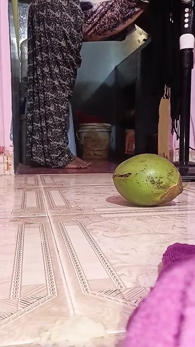 Seksi üvey kız kardeşim Hintli seksi kız sevimli queen4desi