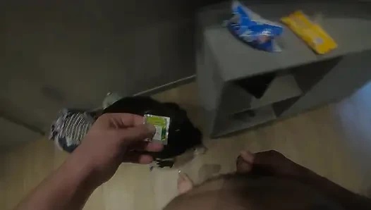 Kıllı vajinalı Arjantinli bir Kolombiyalıyla seks yapıyor