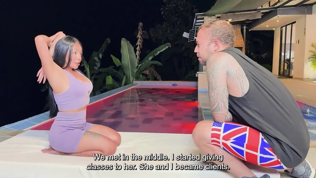 Я изменяю моему мужу с моим тренером по растяжке, его член растягивает меня глубже, чем упражнения