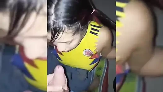 Bir kez daha düşündüm de, üvey kız kardeşimle sevişmek bana pek hoş gelmiyor. O Kanada'lı