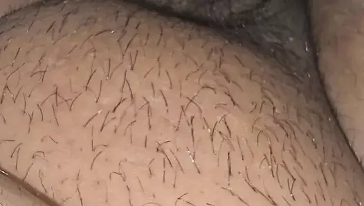 Üvey anne yakın çekim üvey oğlunun yarağını tartışmadan mastürbasyon yapıyor