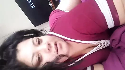 Bayan şeftali olduğunu bir kızdırmak için horoz