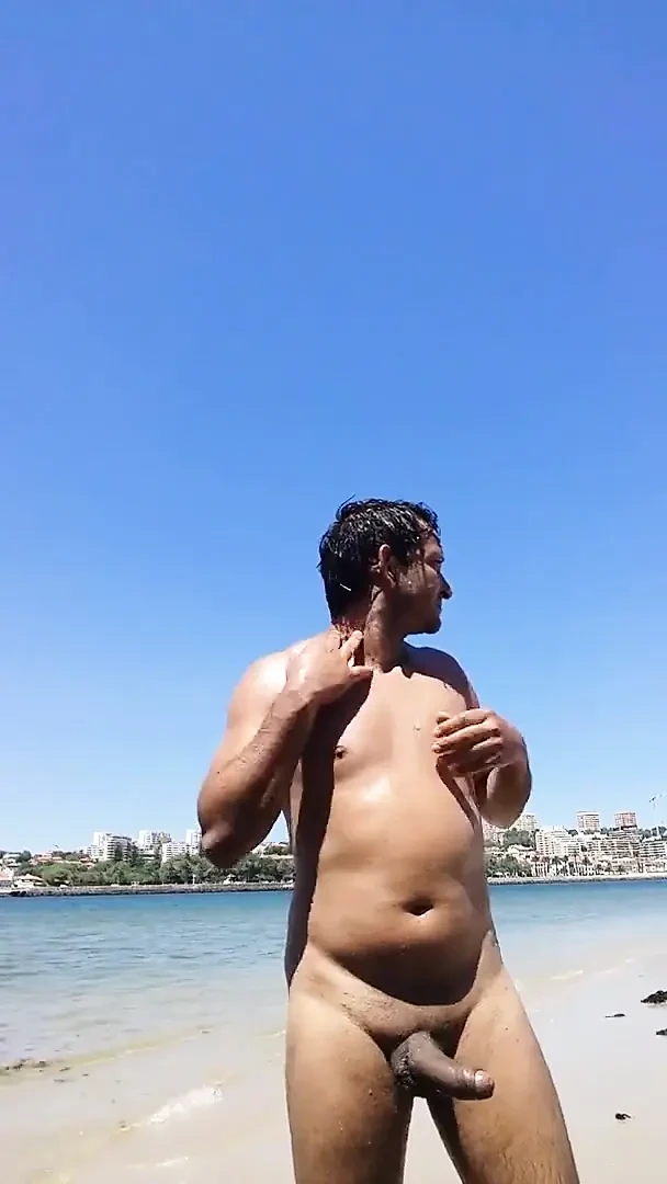 Nudismo plajına bayılıyorum