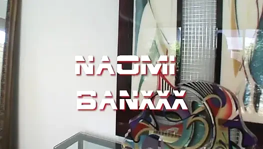 LEX BÜYÜK SIYAH GÖĞÜSLERI SEVIYOR 2 (tam film)