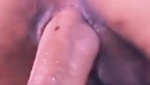 Büyük indirmenin tamamını alana kadar kesintisiz zıplıyor.