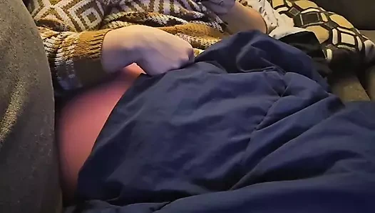 Bana yarağını emmemi söyledi, ben de emdim