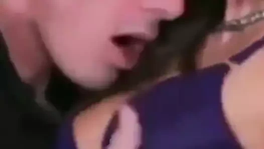 Kim bu seksi milf kız