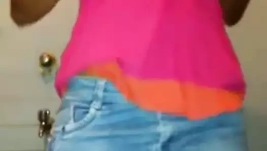 Sri lanka kız şerit için ona bf