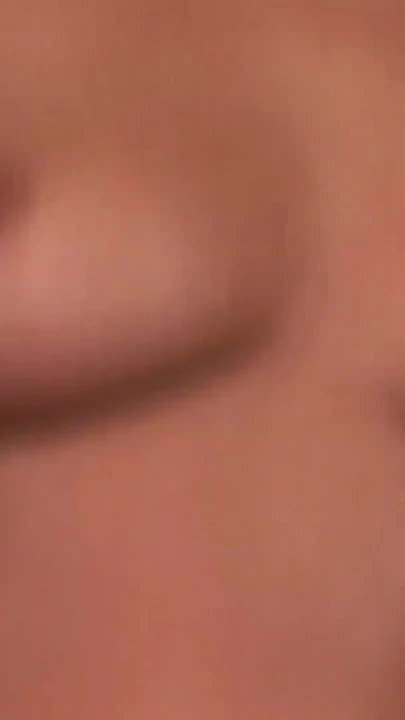 Mükemmel memeler sarışın gets iki büyük yarak içinde bir anal 3some | Klip 2