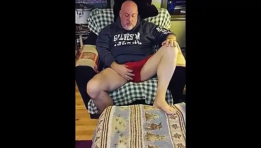 Çifte boşalma! Beardaddychub senin için iki kez çekim yapıyor!