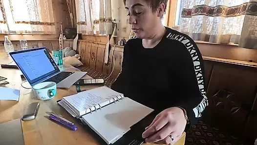 Hotelmanager beklenmedik oral seks ve derin boğaz