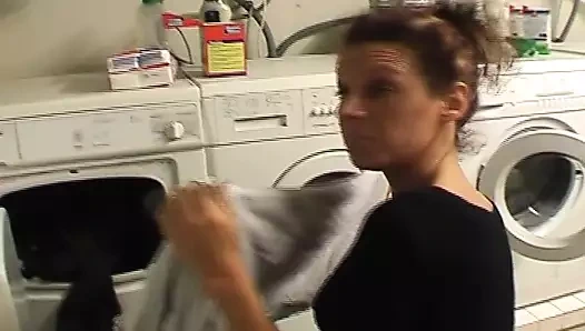 çekici alman hatun sürme bir horoz ile onu kırpılmış KEDİ