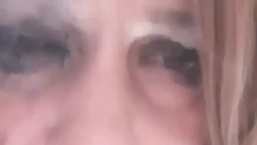 Durma gözlerime boşalma