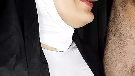 Rahibe sor rita verir bir derin oral seks üzerinde xhamster