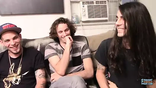 Devin Reynolds ve Dean Inja arkadaşlarıyla grup sikişiyor