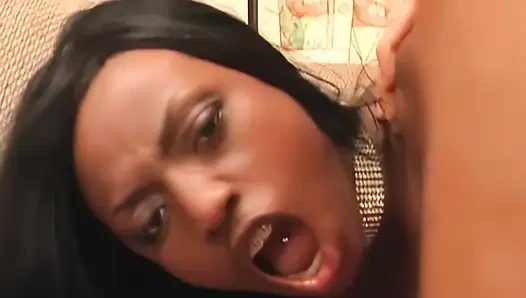 Afrikalı, Avrupalılara meydan okuyor