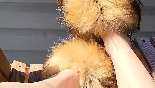 Spring Feet Furry Slides