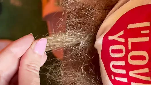 Büyük ayaklı sevimli külot ve kıllı çalı