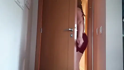 Üvey anne hayranlara gösteriş yapıyor