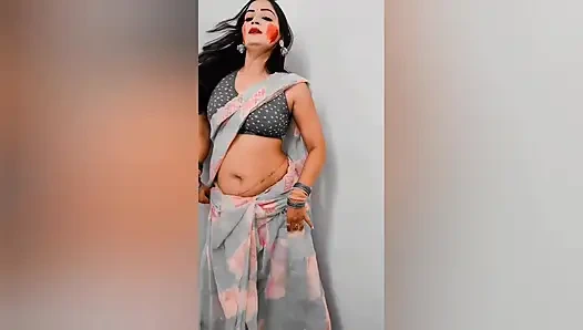 ITNE DINO BAAD KAAMWALI BAI KO CHODNE KA MOUKA MILA