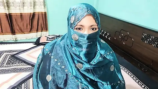 Tesettürlü üvey kız kardeşimin amını siktim.