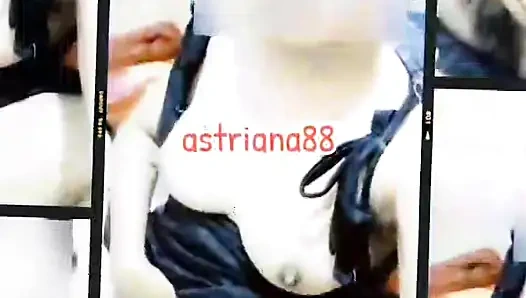 Yanlısı bekar kadının büyük bir yarağa ihtiyacı var