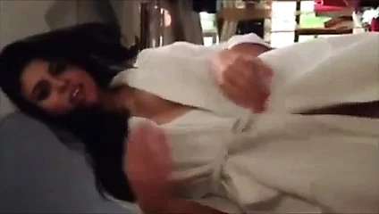 Ev yapımı bakış açısı video bebek emiyor ve sikişiyor