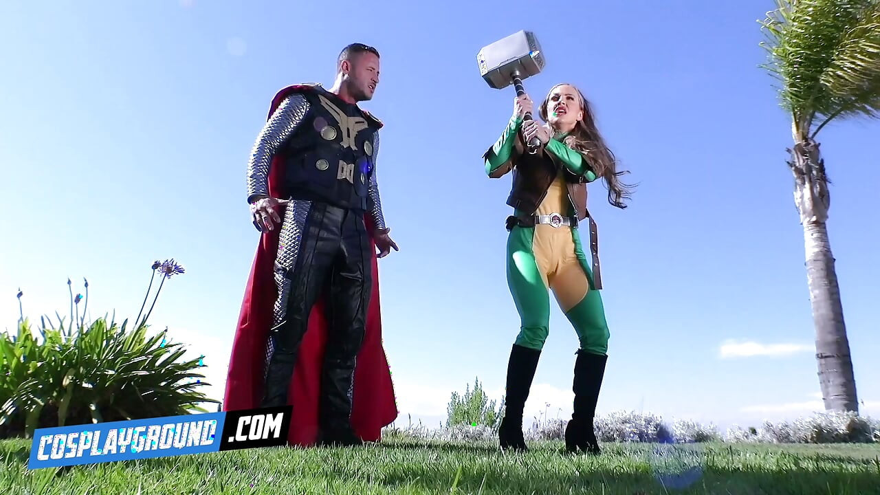 Abigail Mac Loses Her Mind on Thor's Mighty Cock - X-Men vs Thor Porn Cosplay Parody