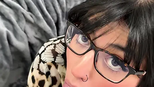 Aaliyah kameramanı tarafından sikiliyor