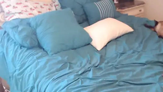 Sigara içen öğretmen hala karantinada